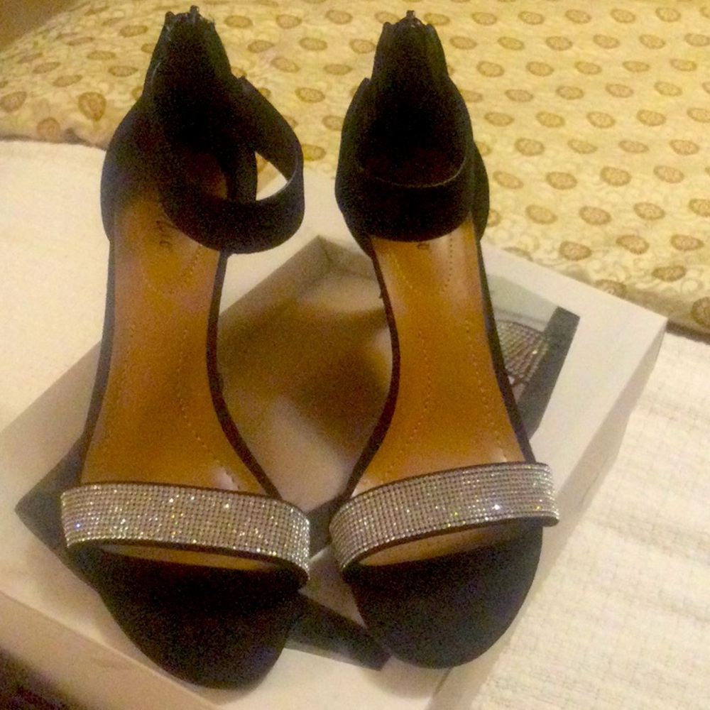 Style & Co Black Dressy Shoes with rhinestones 8 1/2M